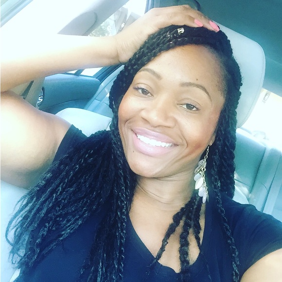 Meet your Posher, Monica - Picture 1 of 1